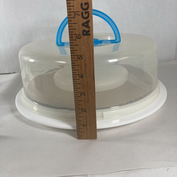 Chilling Cake Carrier Pan Holder Round 10 1/2” Diameter With Freezing Container - Picture 4 of 11